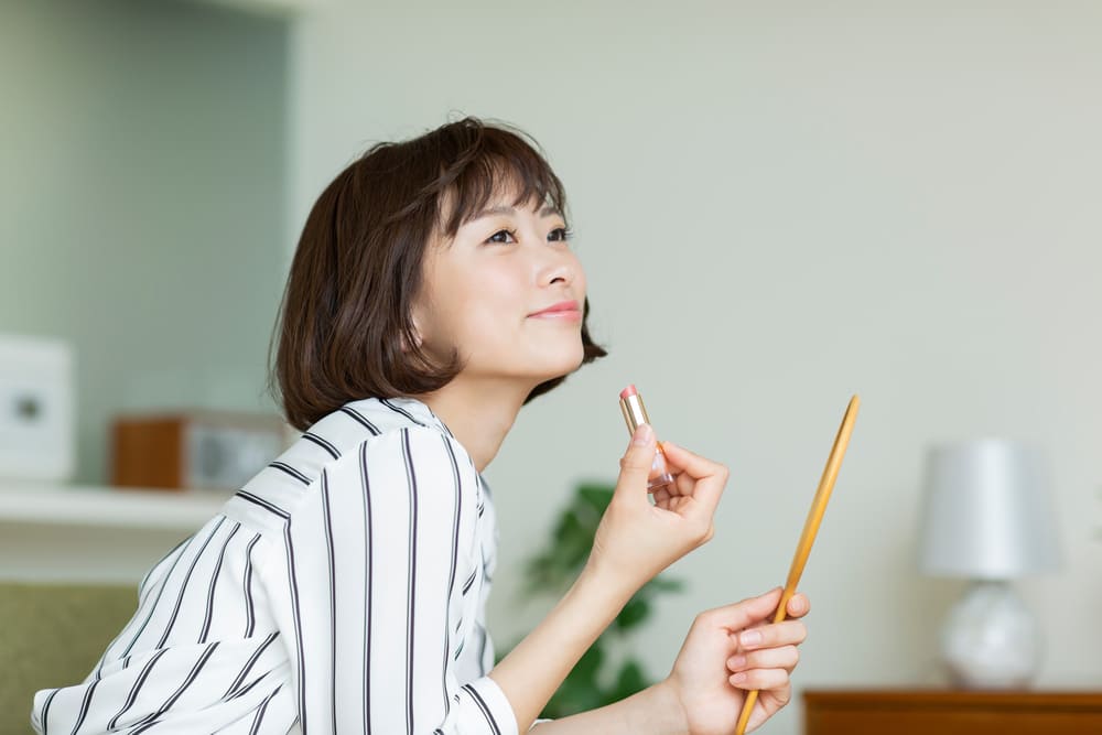 小倉でチャットレディをするならメイクを極めよう